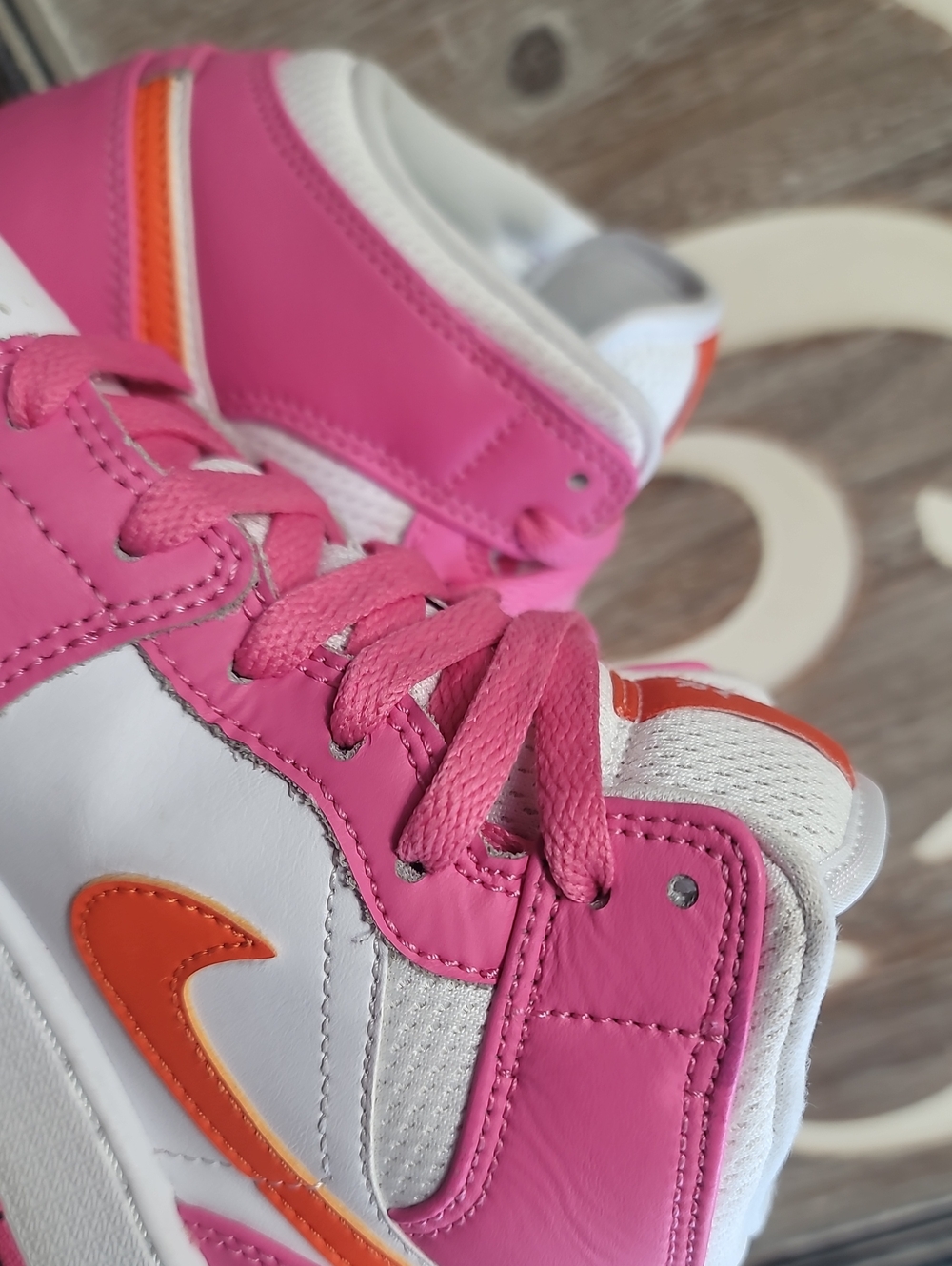 🔥🔥 Nike Air Jordan 1 Mid Retro 'Pinksicle Orange' Wmns 5.5, Good/Like New - Picture 16 of 16